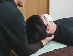 当店人気No.2　首・肩こりが気になる方に　施術90分