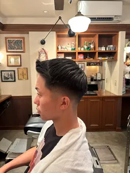 メンズフェードカットモデル(刈り上げを綺麗なグラデーション)