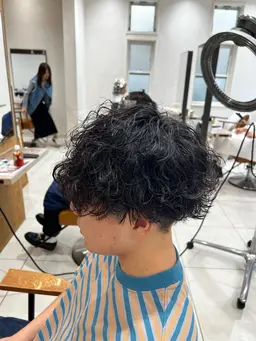 【メンズ平日限定】メンズカット＋なりたいパーマ🧑‍🦱