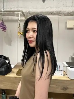 【平日限定】<髪質改善>カット + シルク髪トリートメント￥15000⇒￥10000