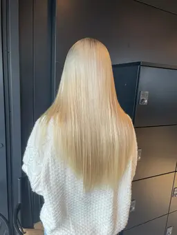 💐上品ハイトーンカラー+トリートメント💐