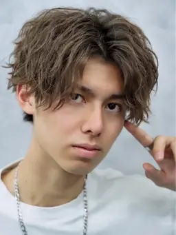 【営業時間外限定】カット➕パーマ(どんなパーマでも⭕️)