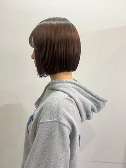 7/23 20時　【1名様限定】　✨スタイリスト担当✨ボブorショートカット➕うるつやトリートメント🫧