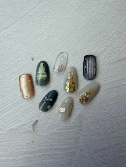 【他店オフ込み】ワンカラー＋Xmasデザイン2本アート🎄