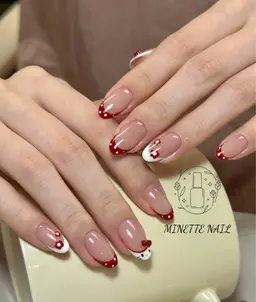 【自爪】カラーフレンチ＋ストーンつけ￥4,980