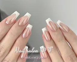 フレンチネイル