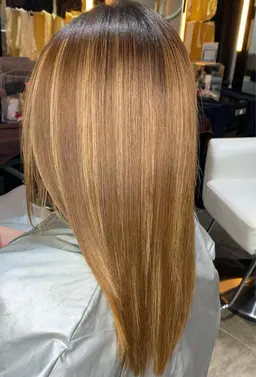 癖の気になる方へ♪ナチュラル縮毛矯正✨