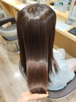 縮毛矯正         カットは＋1,000円で追加出来ます