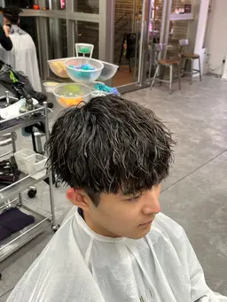 【🔥シャープで縦落ちのパーマにしたい🔥】カット＋ツイストスパイラルパーマ