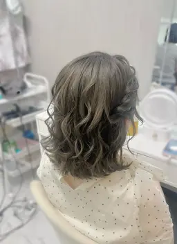 「期間限定」jrスタイリスト ヘアセット9時～17時 ¥2700