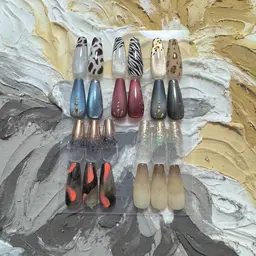 🍁秋ネイル🍁💟サンプルデザイン 初めてで分からない方、デザインが決まらない方大歓迎🤍マグネット、フラッシュ⭕️
