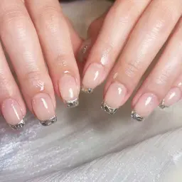 12月⭐オフ無料⭐ 🫧ガラスフレンチ💫【ベース追加🉑】パーツ2個プレゼント🎁