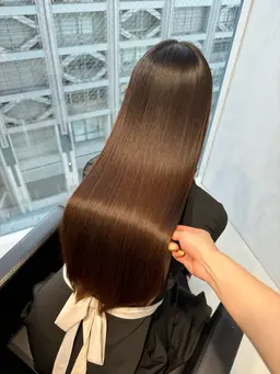 人気No.2🪽【美髪矯正】乾かしただけで艶髪に🪄✨