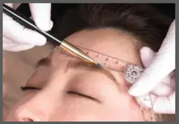 【✨迷子の眉を改善♪】黄金比デザイニング＋Wax＆メイク込