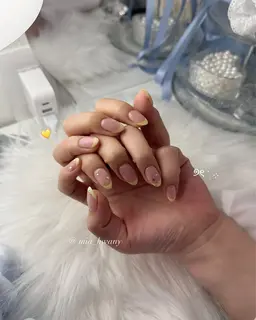 【Hand】フレンチ(クリアベース)🤍オフ有