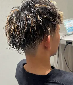 【7️⃣月平日限定⚡️】 👦🏻カット＋パーマ＋メッシュ