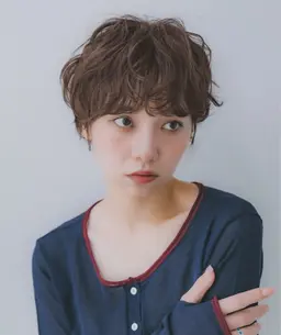 カット＋ショートパーマショート、ショートボブ可）
