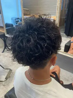 【おすすめ】デザインカット＋スパイラルパーマ＋眉カット🔥頭皮に優しい泡パーマ🔥