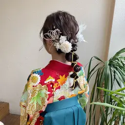 【特別な日を華やかに💐】ヘアセット