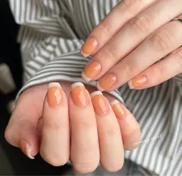パラジェル&フィルイン　フレンチ(丁寧甘皮ケア+オフ込み) ベースにcolor追加は+¥1,000