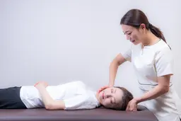 【口コミお約束限定】小顔整体コルギ+肩こり 7600円→0円