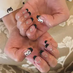 【ジェル】フレンチ（ベースカラー＋￥550）