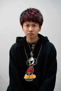 メンズデザインカラー （ケアブリーチ＋カラー）