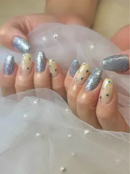 ✿リピーター様✿【4本アート】※事前にデザイン画像送ってくださると嬉しいです🙇‍♀️他店オフ￥500-