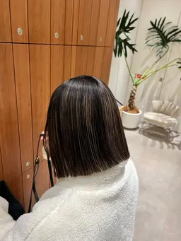 【💥minimo限定価格💥】ハイライトカラー➕最新トリートメント