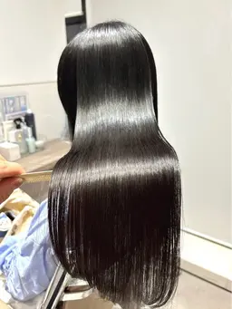 【✅最新トリートメントの髪質改善🌿】KERAPROトリートメント➕メンテナンスカット✨ブリーチ毛でも出来る髪質改善‼️