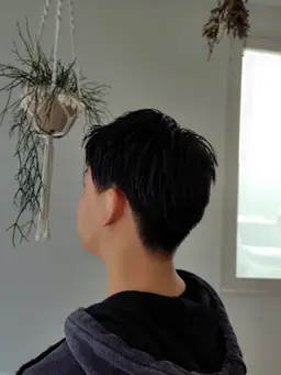 アップバング、スパイキーショート限定カットモデル　チェック有り