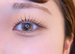 ⭐️大人気オーダーメイドまつ毛パーマ、ラッシュリフト、パリジェンヌ(上のみ)¥6,600→¥4,400