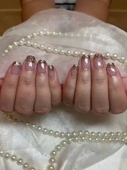 12/6 14:30開始　爪長い方募集しています！🌟ラメグラデーションのみ⚠️ラメグラは根元クリア