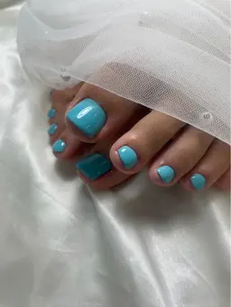 【Jr担当 持ち込みOK】 他店オフ無料 フットワンカラーorグラデーション ¥7700▶︎¥5500