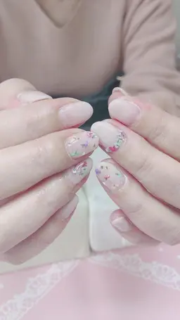 オフあり&持ち込みデザインジェルネイル