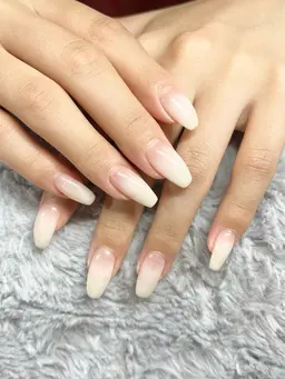 【✨オフ/ケア込み✨】カラーグラデーション🍒パラジェル