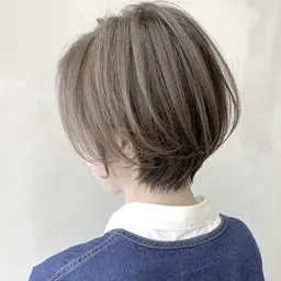 カット(ショートスタイル)＋トリートメント無料♪　¥0