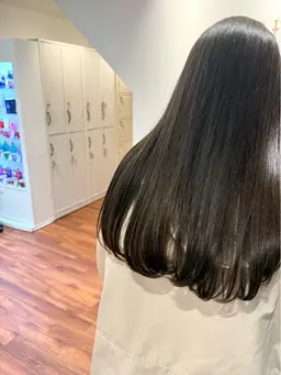 女性、学生限定　ストレートパーマ