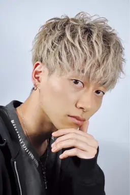 カット＋ブリーチ