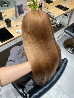 🌸ミニモ学割U24🌸【黒染め落として明るくしたい方💁‍♀️】黒染め落とし➕1ブリーチ➕ケアカラー🎨