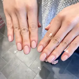 パラジェル使用💫オフありワンカラー・ラメグラデーション(現金支払いのみ)