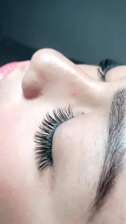 ☆初回オフ込み☆3D濃密ボリュームラッシュマツエク 300本