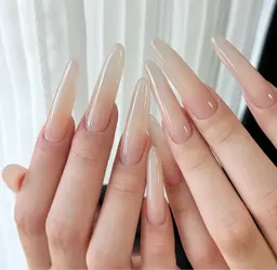 チップ+ジェル長さだしワンカラー🩷