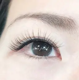 【マツエクモデル無料！】フラット140本【他店オフ込み】