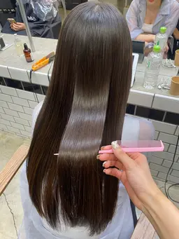 【🌙12.1月限定🌙】うる艶縮毛矯正＋ケアトリートメント/