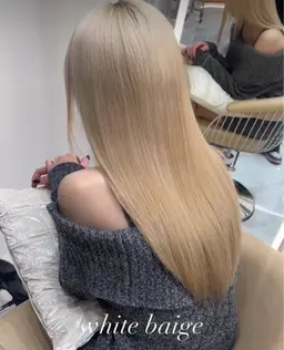 超ハイトーン【ベース命の究極ブリーチ✨】＋こだわりのオンカラー🌈🤍2回ブリーチ​〜​❤️‍🔥❤️‍🔥※詳細必読