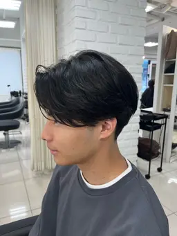 ✨曲がる縮毛矯正！？✨メンズカット＋縮毛矯正＋処理剤¥10000​〜​　ストレートになりすぎない自然な仕上がりに…！！