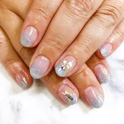 ✨新規様、リピーター様✨【ジェルオフ無料ドライケア込み】ラメグラデーション