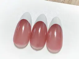 カラーグラデーションorフレンチネイル