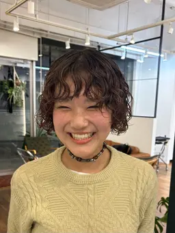 【海外風🍔🫧】💥カーリーパーマ💥+ 潤い保湿トリートメント🌱